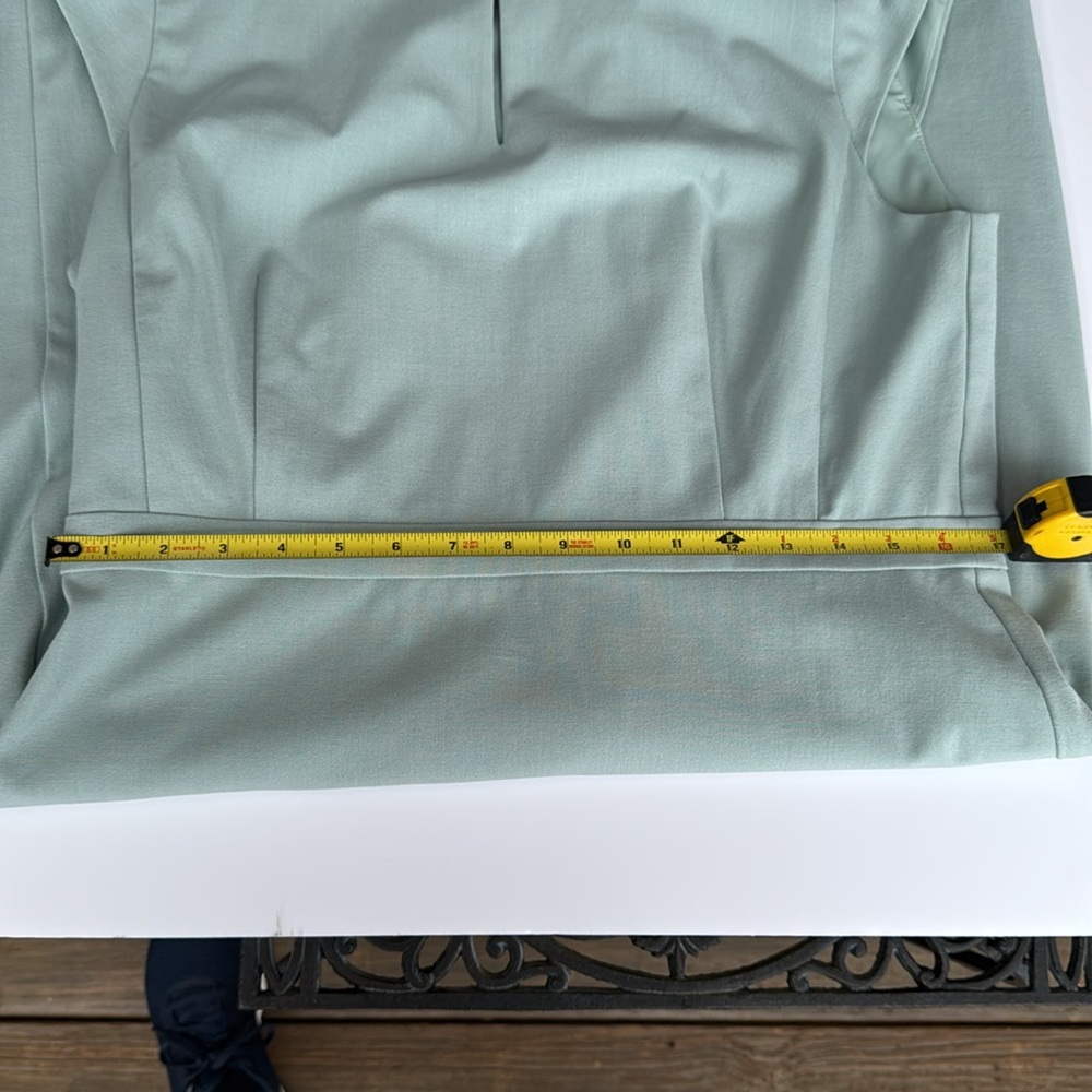 Ann Taylor mint green keyhole dress in end on end. Size 12 - Picture 7 of 10